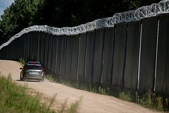 На белорусско-польской границе нашли избитых сомалийцев