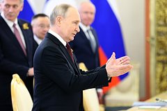 Путин начал совещание с новым составом правительства