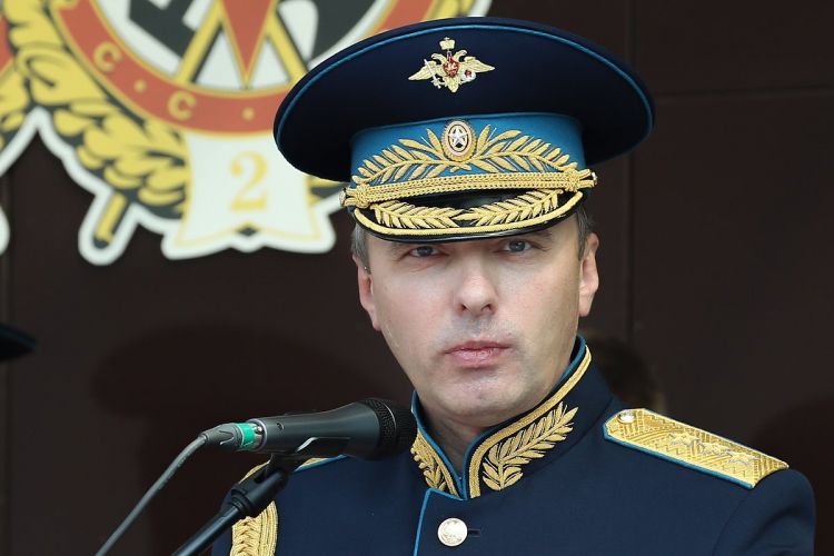 Путин уволил многолетнего заместителя Шойгу из Минобороны. Кто займет его место?