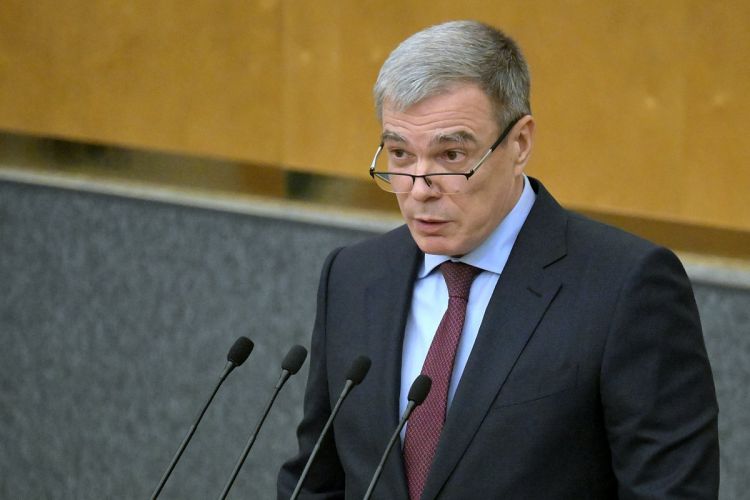 Путин уволил многолетнего заместителя Шойгу из Минобороны. Кто займет его место?