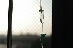 Россиянка и ее восьмилетний ребенок отравились угарным газом