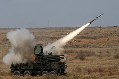 Украина выпустила по России беспилотники и десятки реактивных снарядов