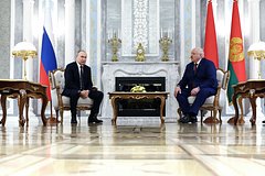 Визит Путина в Белоруссию завершился