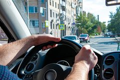 Автоэксперт оценил идею установить верхний возрастной порог для водителей в России