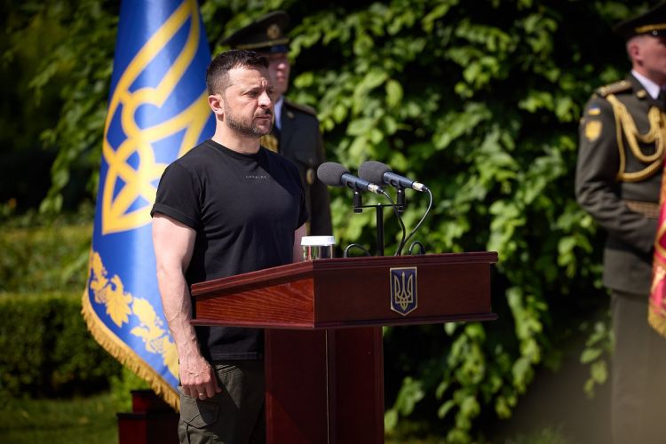 Чем известен новый командующий Объединенными силами ВСУ Андрей Гнатов