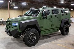 Минобороны впервые сообщило о поражении бронемашины Senator в зоне СВО