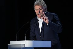 Объяснен выбор автора статьи о ядерном ударе модератором сессии ПМЭФ с Путиным