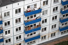 Пожилая россиянка завалила квартиру сотнями килограммов мусора