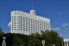 Работающие родители двух и более детей смогут получать дополнительную выплату