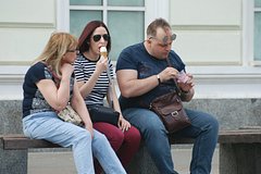 Россиянам раскрыли главный миф о мороженом в жару