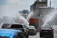 Россиянам рассказали о последствиях жаркой погоды для авто