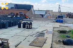 Ставшую причиной отравления более 200 россиян фасоль из салата хранили среди мусора