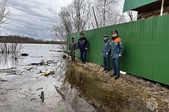 Уровень воды в Оби дошел до критической отметки в Югре