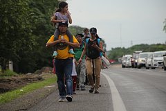 В США сообщили о планах Байдена легализовать сотни тысяч мигрантов
