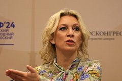 Захарова ответила на слова генсека НАТО об обязательных поставках оружия Украине