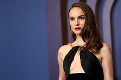 43-летнюю Натали Портман на фото папарацци раскритиковали в сети