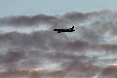 Двое пилотов попали в аварию после 17-часовой смены и не выжили