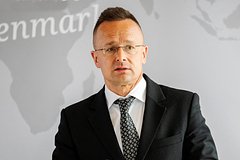 Глава МИД Венгрии Сийярто заявил об усугублении кризиса в Европе провоенными политиками