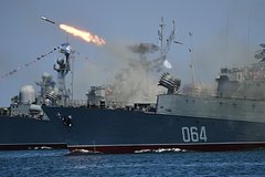 Глава Севастополя заявил об уничтожении воздушных целей над морем