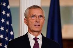 Медведев похвалил Столтенберга за слова о членстве Украины в НАТО