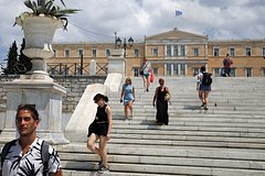 Полиция запретила провести в Греции семейный парад Family pride