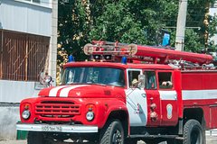 Пожарные ликвидировали открытое горение лесной подстилки под Алуштой