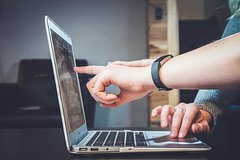 Россиян предупредили о неотличимых от оригинала мошеннических сайтах