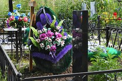 Россиянка рассказала о пытавшемся втайне получить выплаты отце во время похорон бойца СВО