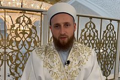 Российский имам рассказал о правильном «побивании» жены