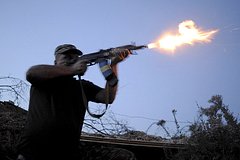 Солдаты «Азова» записали и опубликовали видео расстрела бойца ВС РФ