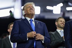 Трамп оценил свои отношения с Путиным