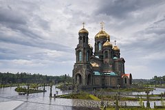 Удар молнии по посетителям парка «Патриот» попал на видео