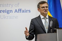 Украина попросит на саммите НАТО разрешения бить по аэродромам России