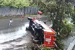 В российском городе пожарный автомобиль попал в ДТП