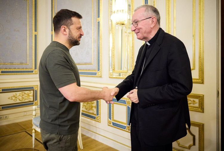 Зеленский заявил о необходимости скорее завершить конфликт